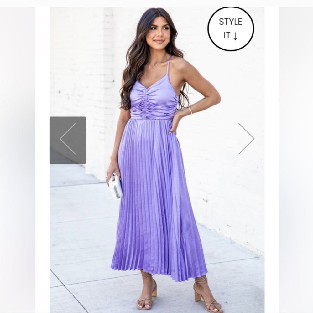 Pink Lily Boutique Lavender midi length dress.